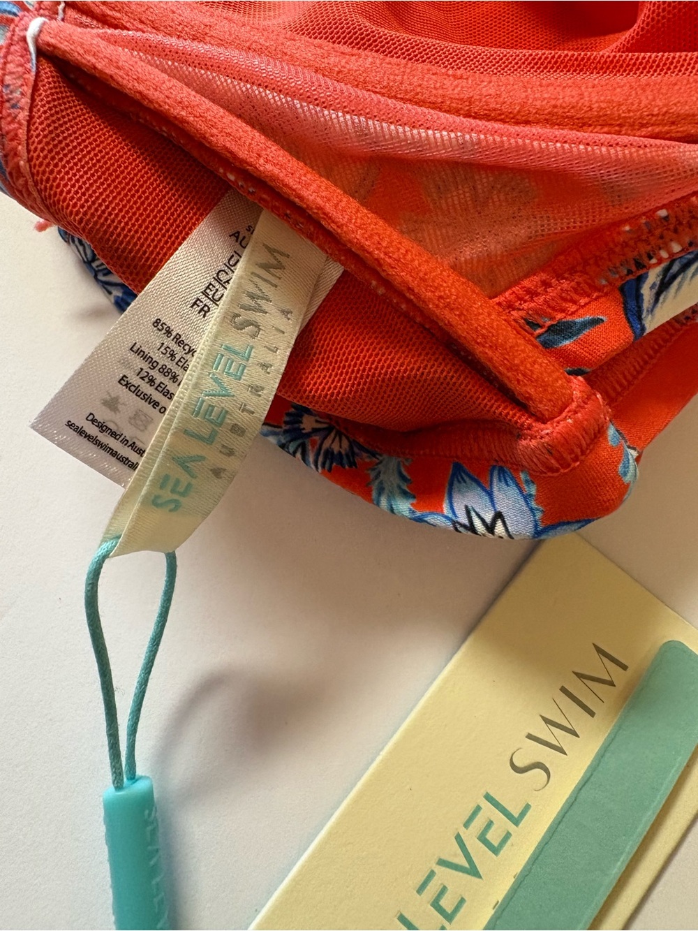 Sea Level-Habitat Twist Front DD/E Cup Bra
- Orange with Blue Floral 14 - Picture 7 of 12